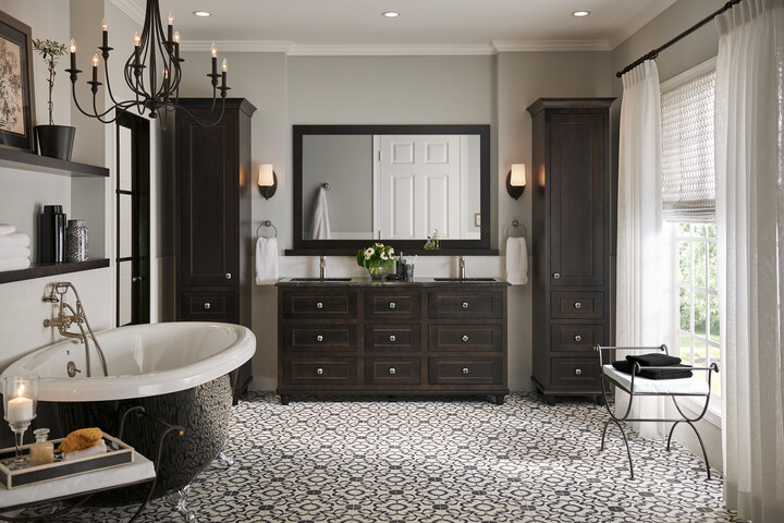 porcelain tile flooring in an Atascadero CA bathroom